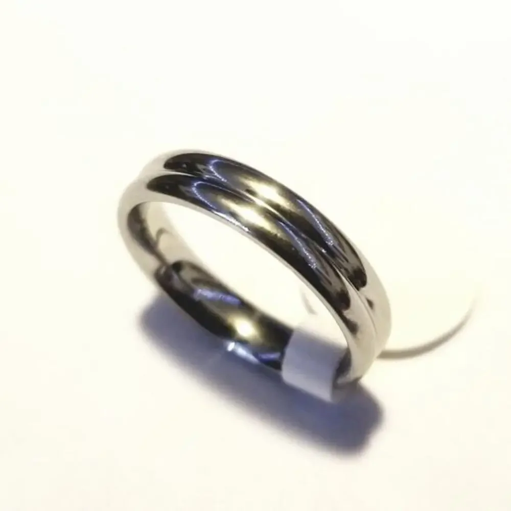 New stainless steel ring. Size‎ 10